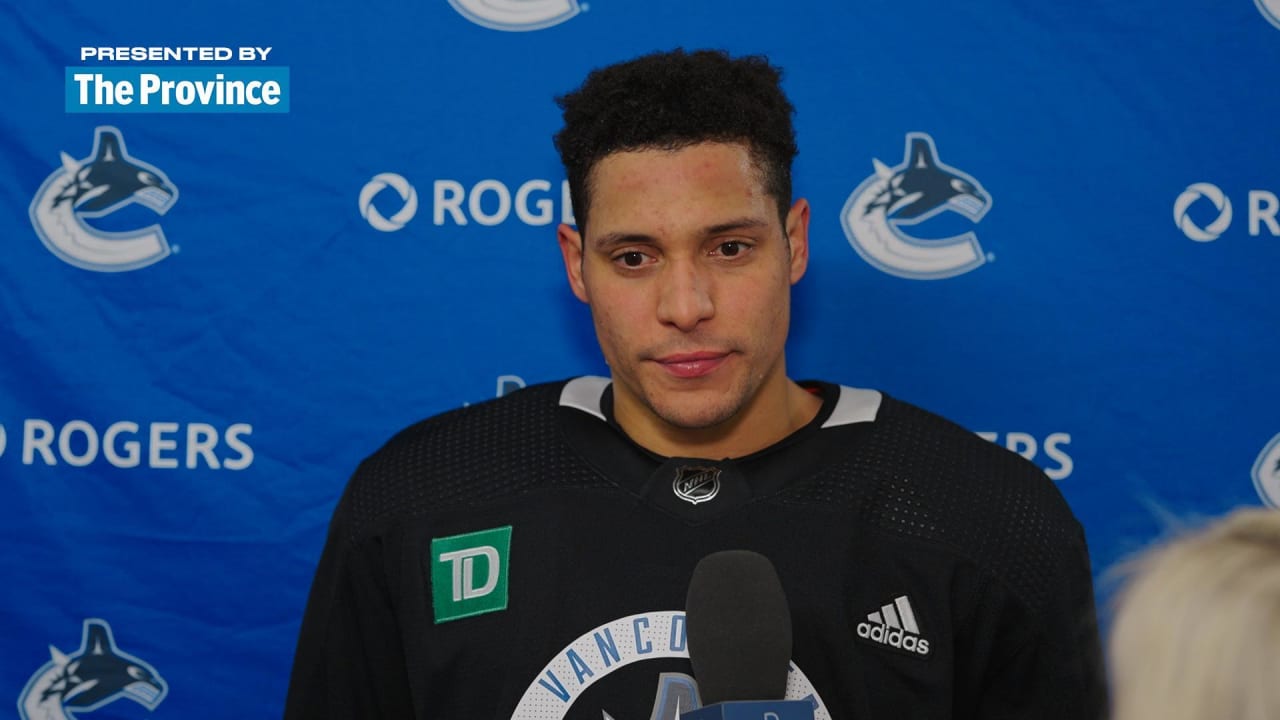 Canucks: Dakota Joshua leaves game with apparent leg injury